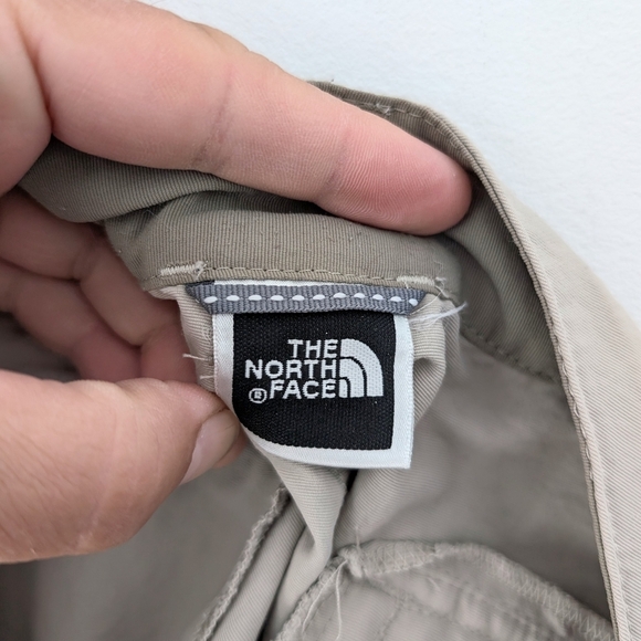 North Face Women's Beige Active Shorts with Relaxed Fit In Size Approx. 14 - Picture 10 of 12